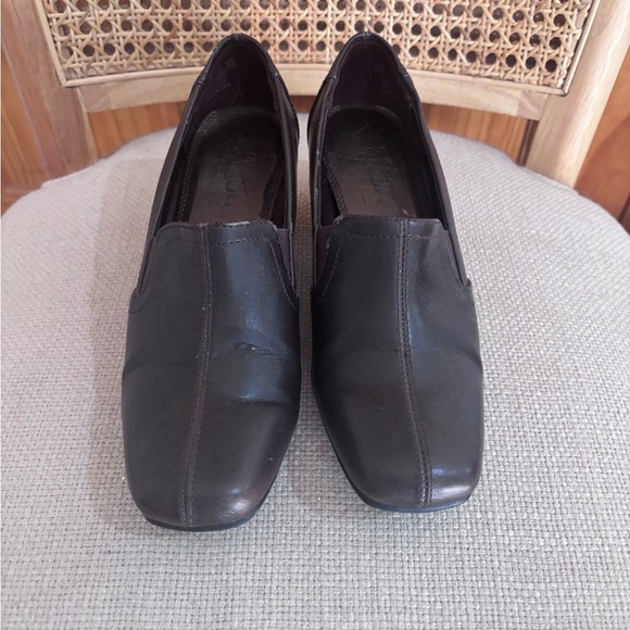 Life Stride Chocolate Brown Heels - Picture 1 of 8